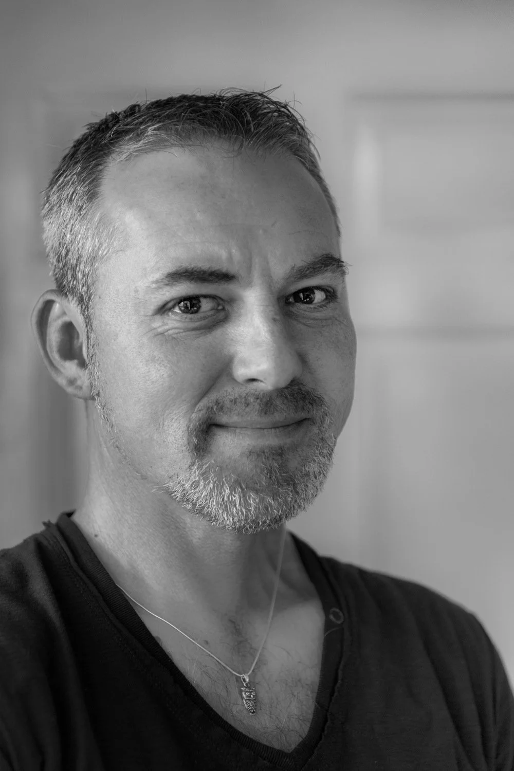 Alan Ranger, professional photographer and tutor, out in the field with a camera